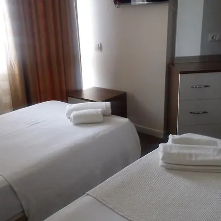Senar Ayvalı
